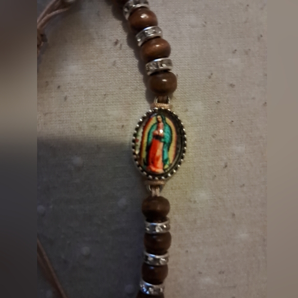 Virgin Mary bracelets - Picture 2 of 3